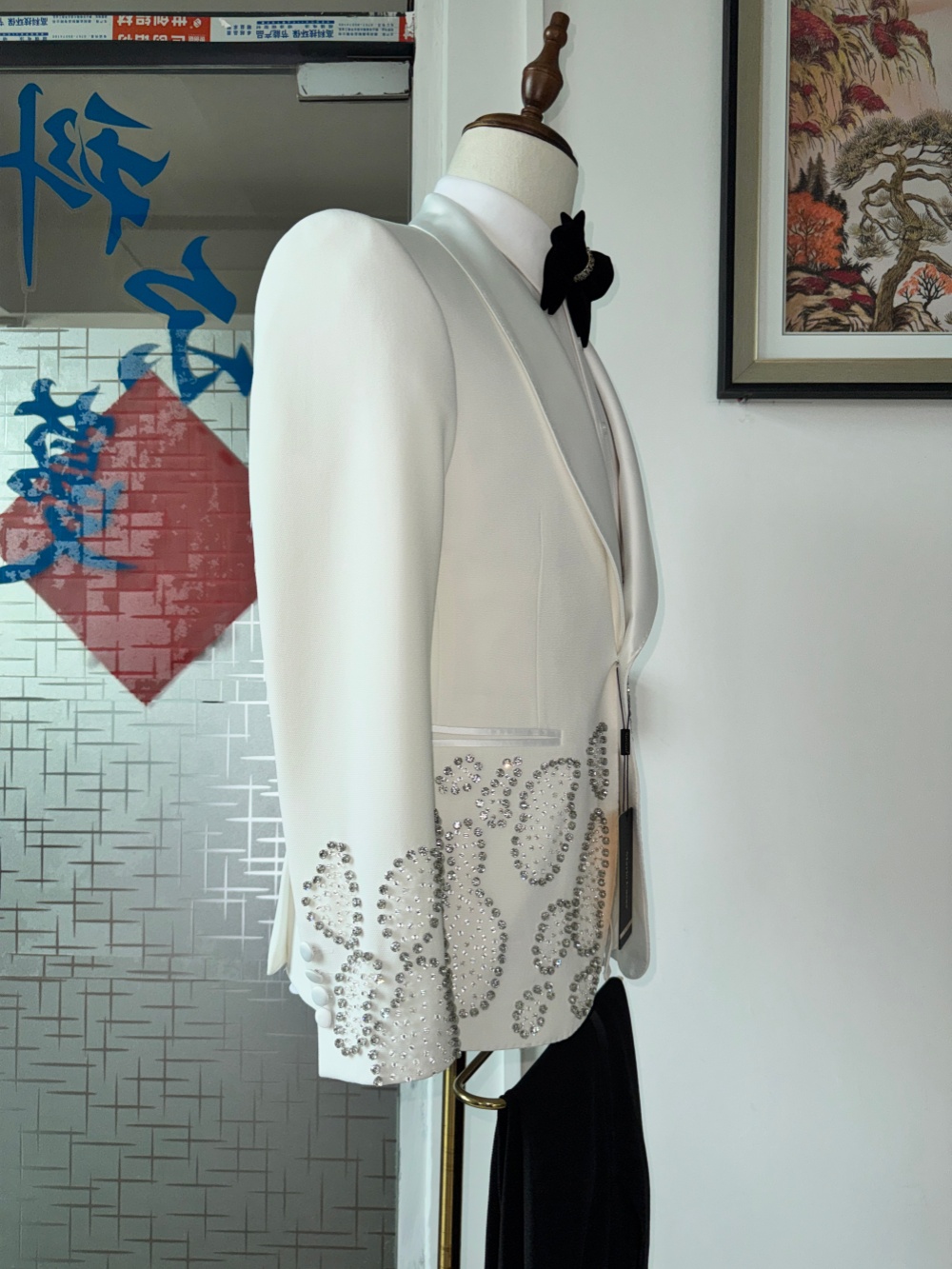 White Luxurious Beaded Man Sui - огляд і ціна Men'S Formal Wear In Wedding