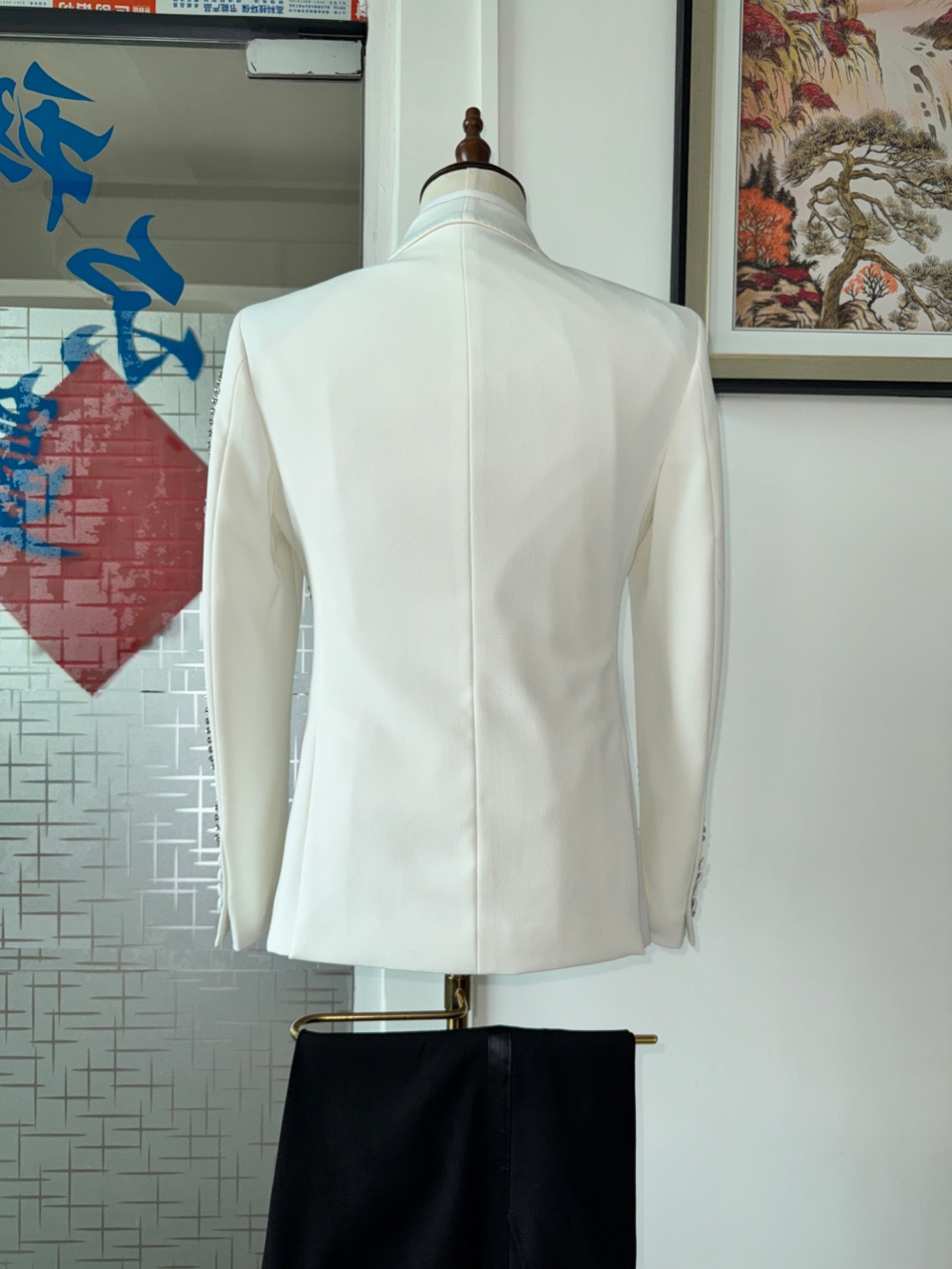 White Luxurious Beaded Man Sui - огляд і ціна Men'S Formal Wear In Wedding